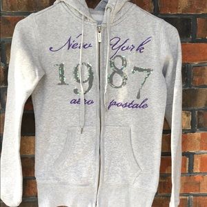 Women’s XS Aeropostale zip/hooded sweatshirt